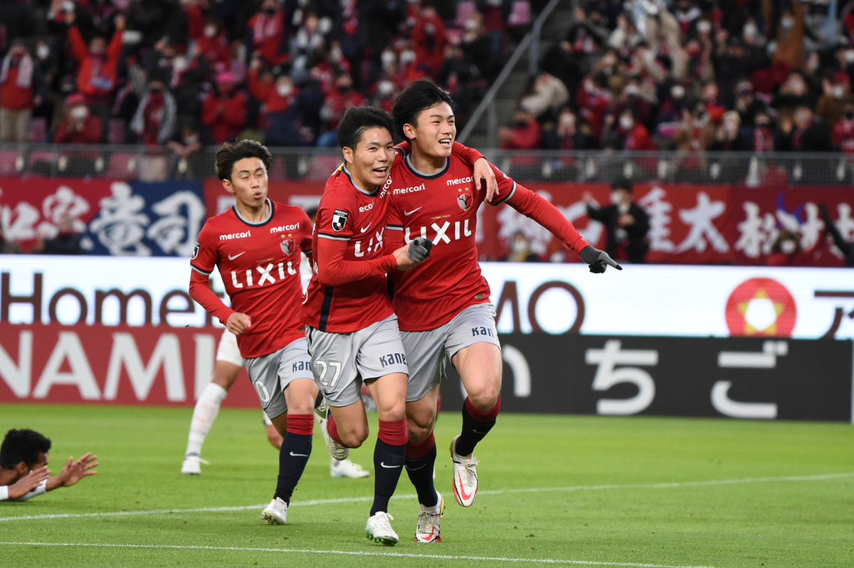 Kashima Antlers vô địch giải hạng nhất Nhật Bản nhiều nhất với 8 lần Kashima Antlers vô địch giải hạng nhất Nhật Bản nhiều nhất với 8 lần