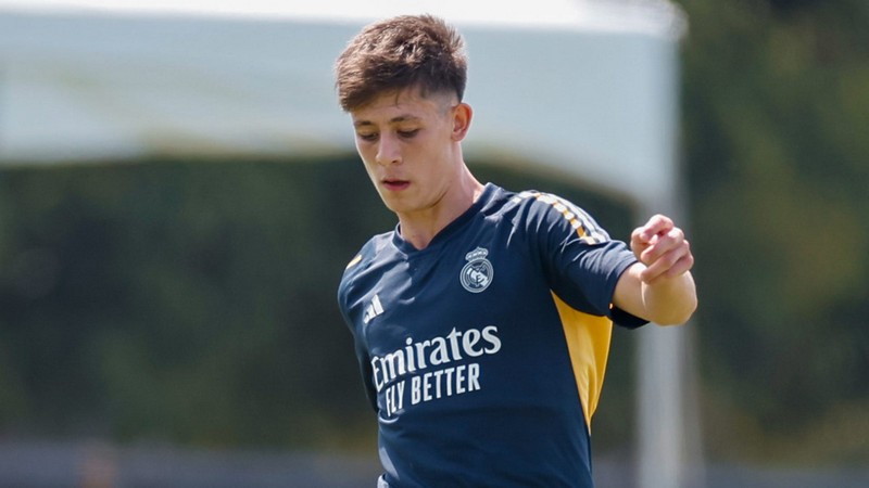 Arda Guler nhận được kỳ vọng rất lớn từ Real Madrid