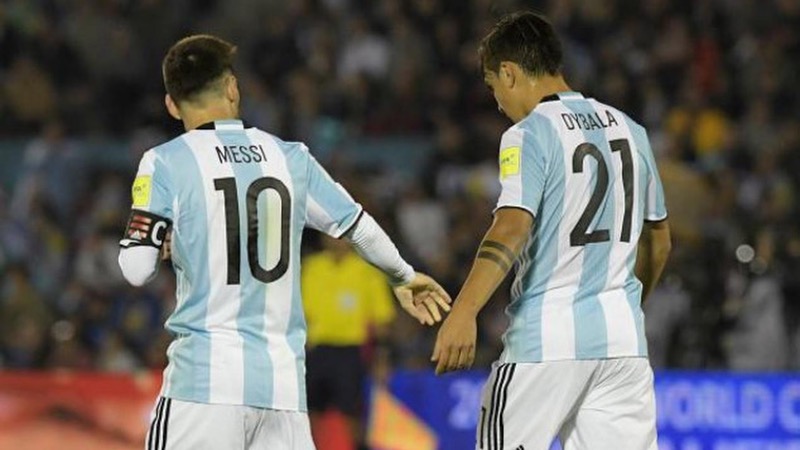 Dybala có nhiều nét tương đồng như Messi, nhưng chẳng thể vĩ đại như người đồng đội Dybala có nhiều nét tương đồng như Messi, nhưng chẳng thể vĩ đại như người đồng đội
