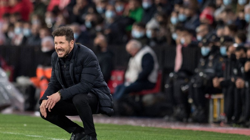 Không chỉ với Atletico Madrid, ông cũng dẫn dắt nhiều đội bóng khác nhau Không chỉ với Atletico Madrid, ông cũng dẫn dắt nhiều đội bóng khác nhau
